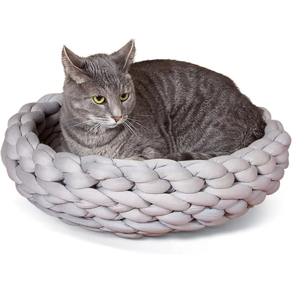 Comfortable Handwoven Knitted Round Cat Bed For Small Pets